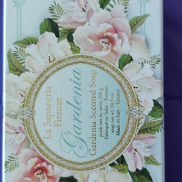 NWOT Gardenia Scented Soap - Picture 4 of 6